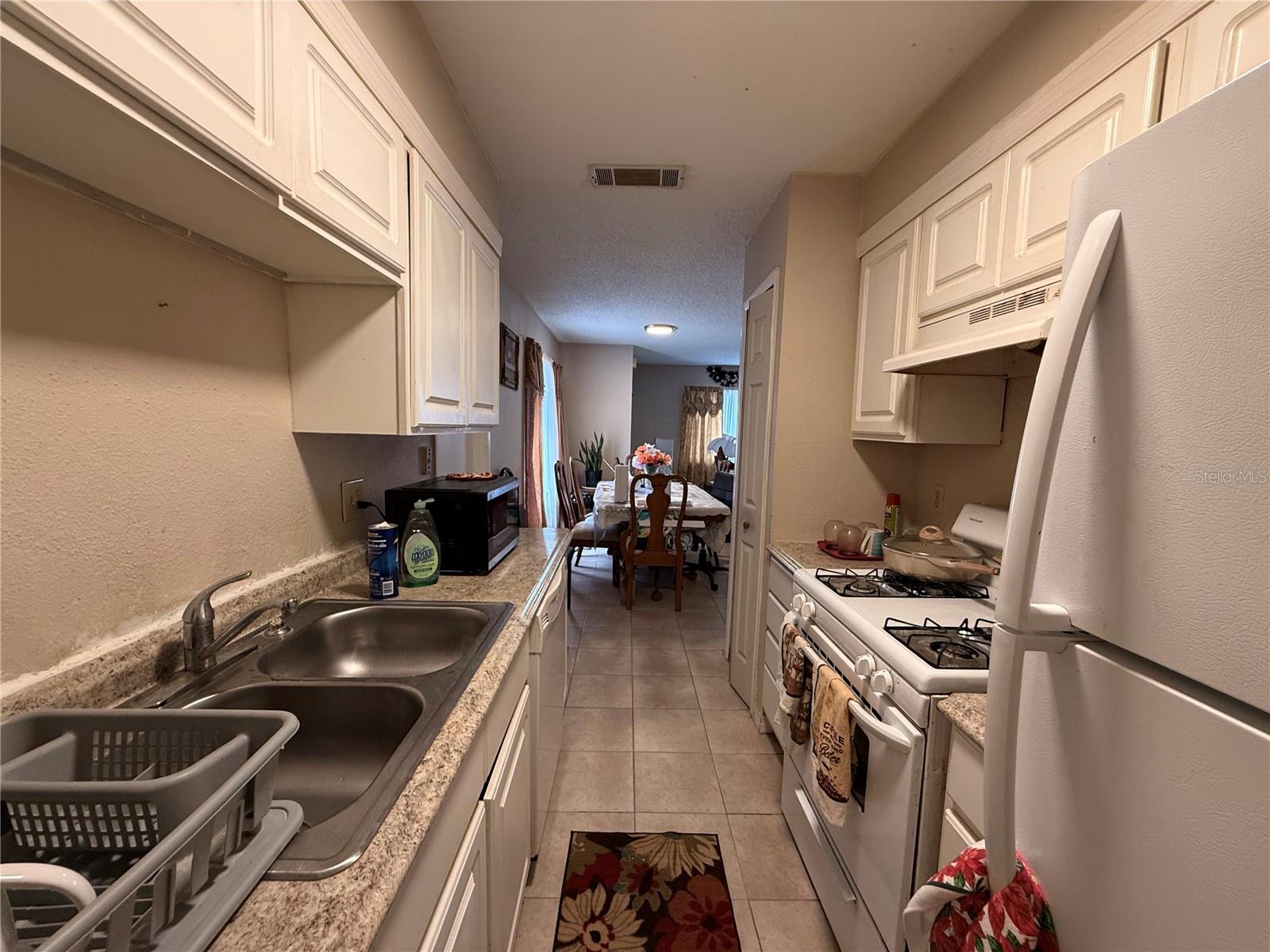 Image 34 of 46 For 3243 & 3245 Split Willow Drive