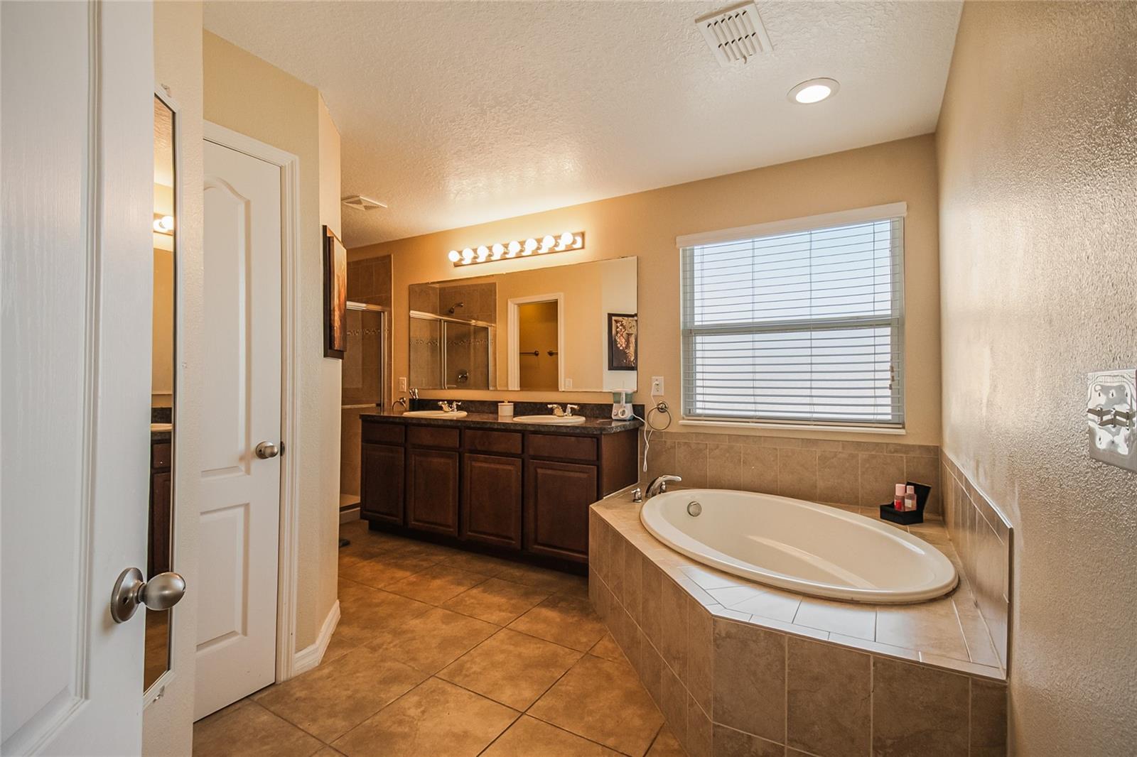 Image 27 of 53 For 3216 Olivia Breeze Drive