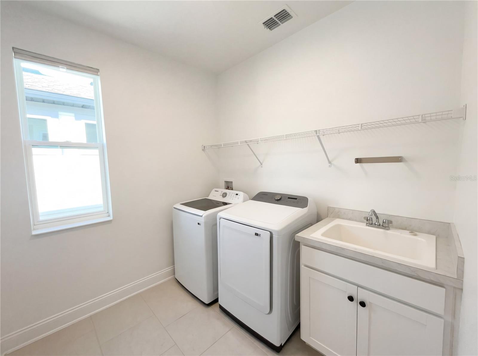 Image 30 of 38 For 13837 Lanyard Way