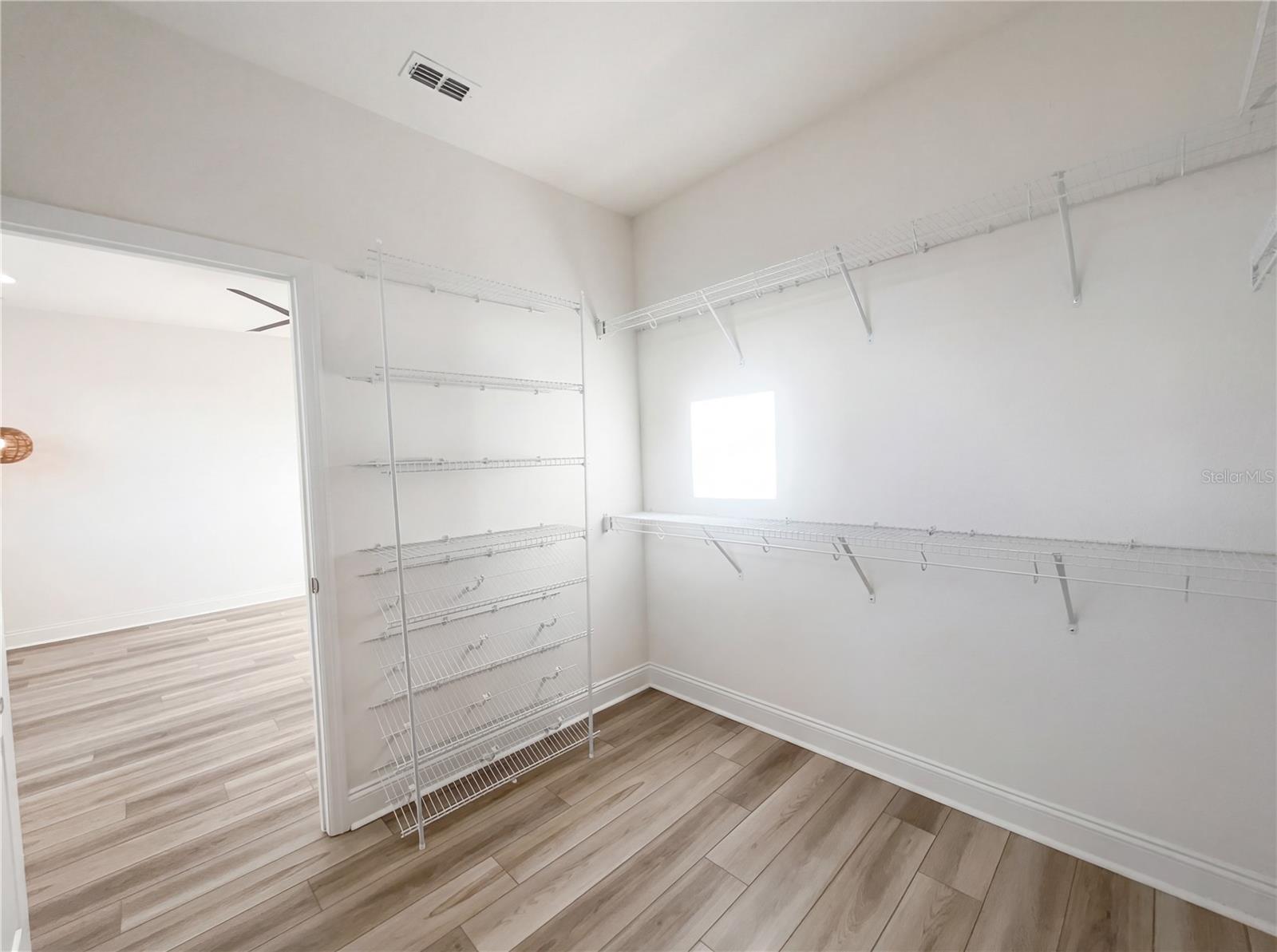 Image 33 of 38 For 13837 Lanyard Way