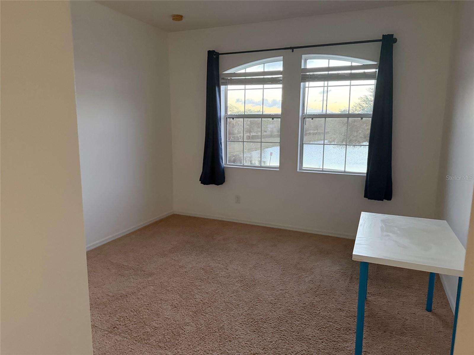 Image 4 of 8 For 417 Glastonbury Drive