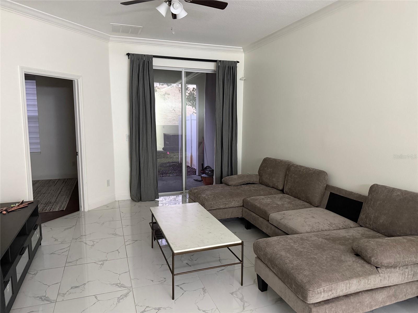 Image 8 of 8 For 417 Glastonbury Drive