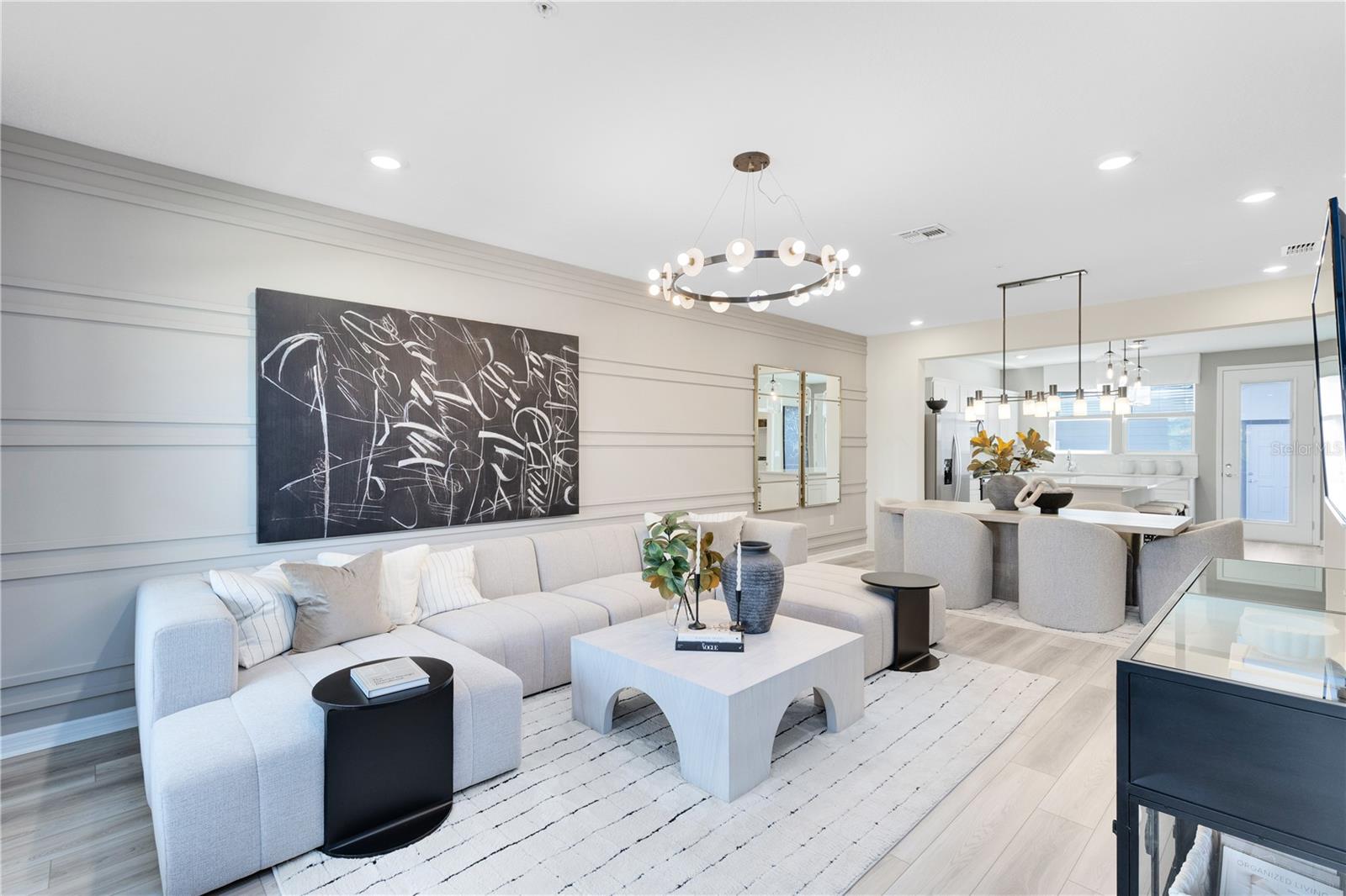 Image 14 of 31 For 10136 Hadley Street