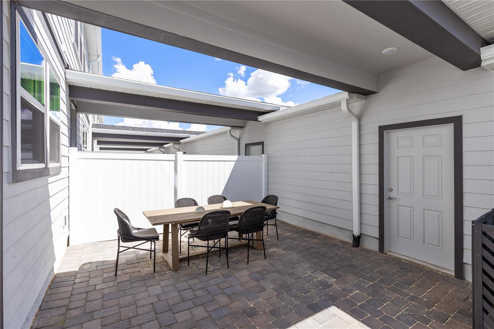 Image 29 of 31 For 10136 Hadley Street