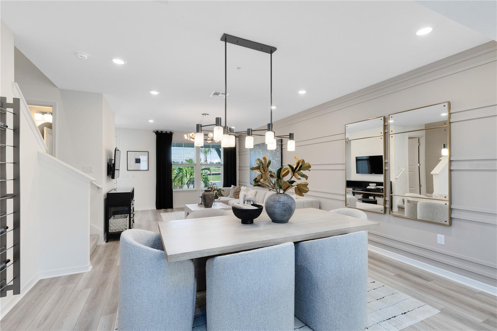 Image 8 of 31 For 10136 Hadley Street