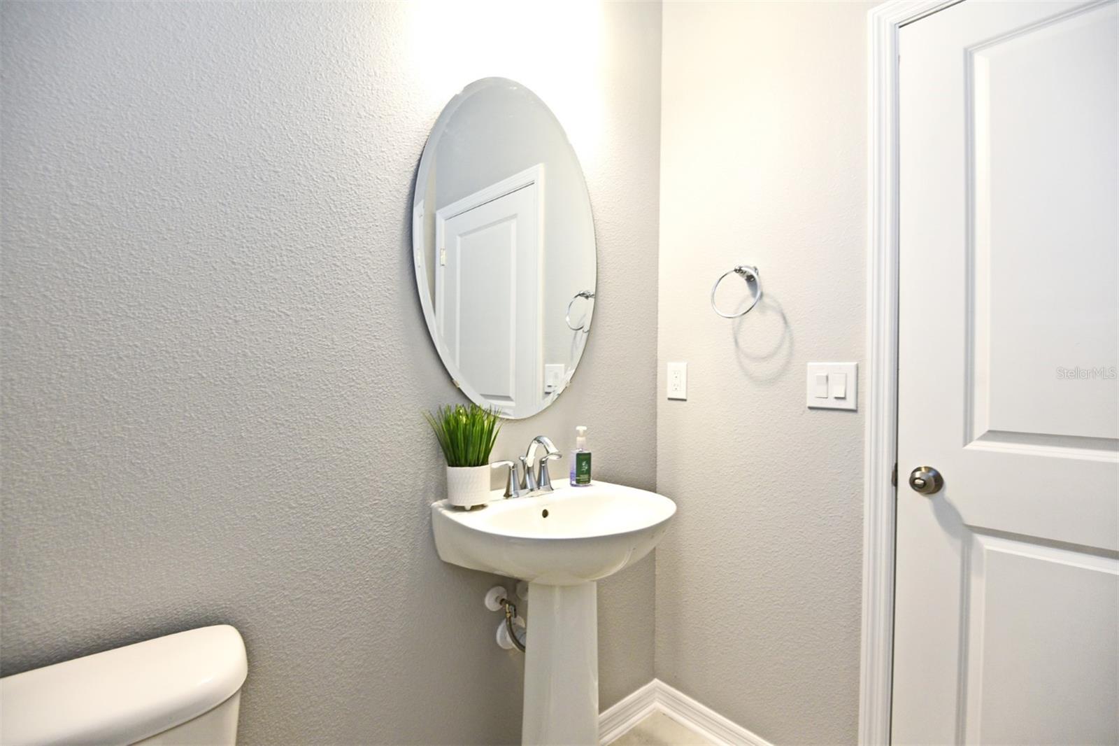 Image 13 of 44 For 607 Cheval Lane