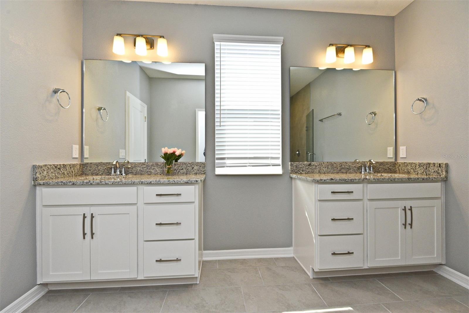 Image 18 of 44 For 607 Cheval Lane