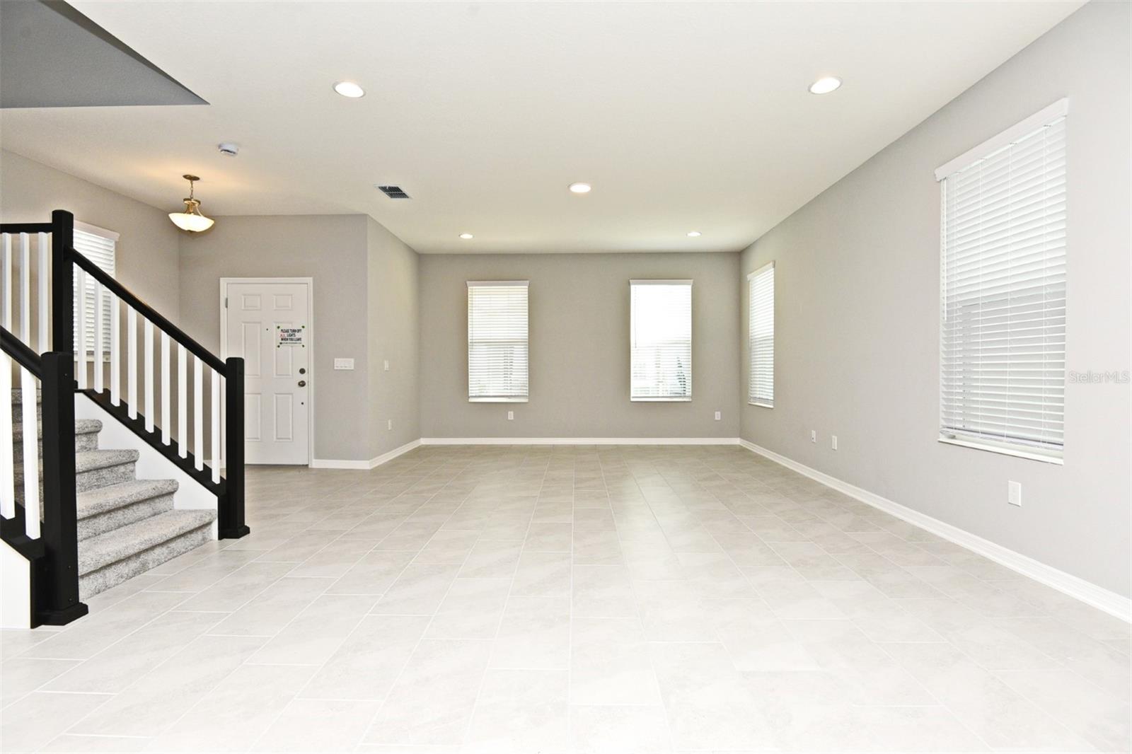 Image 2 of 44 For 607 Cheval Lane