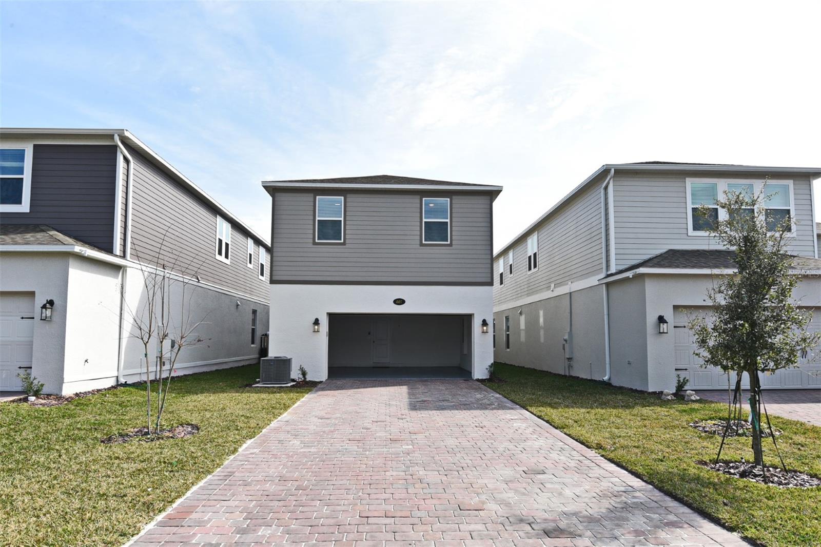 Image 31 of 44 For 607 Cheval Lane