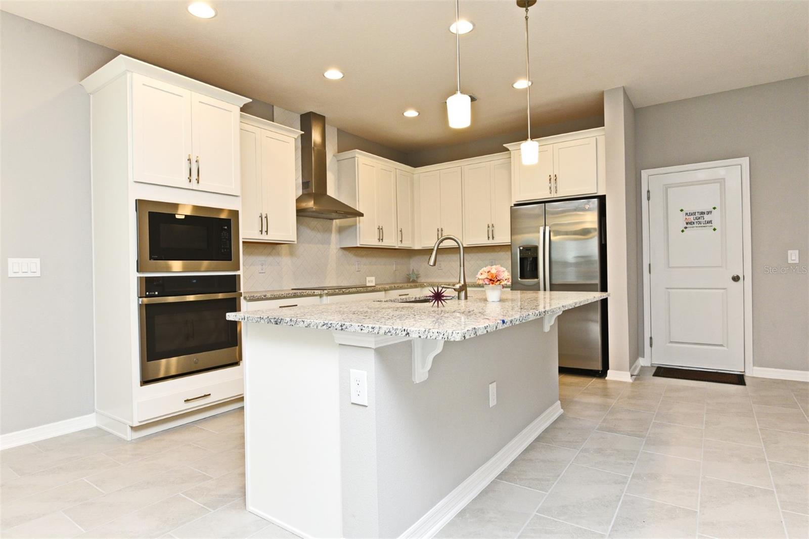 Image 7 of 44 For 607 Cheval Lane