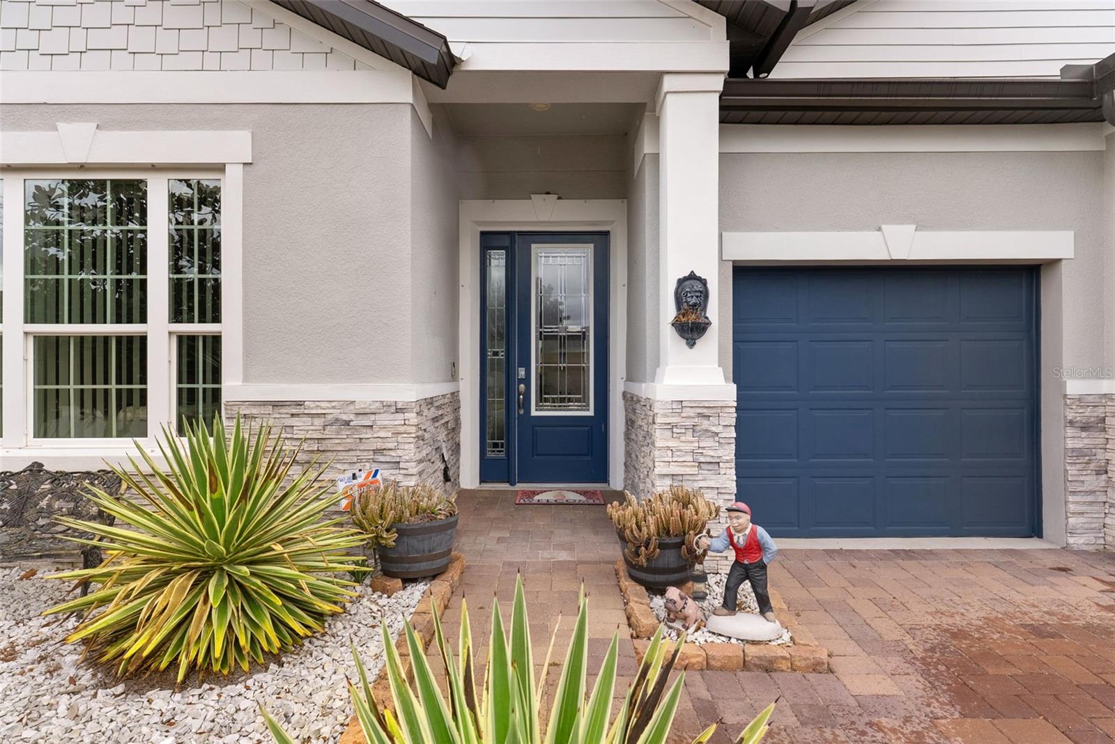 Image 4 of 51 For 203 Messina Place