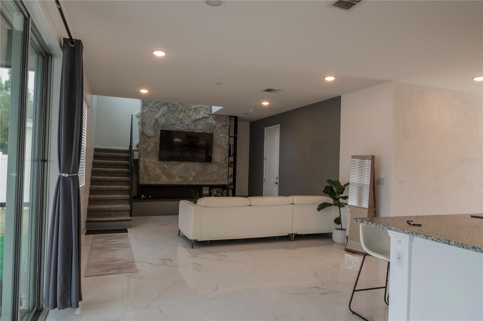 Image 12 of 38 For 1054 Heirloom Drive