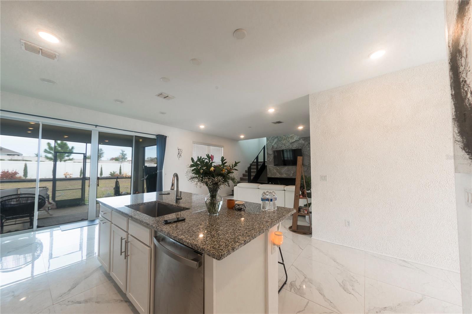 Image 18 of 38 For 1054 Heirloom Drive