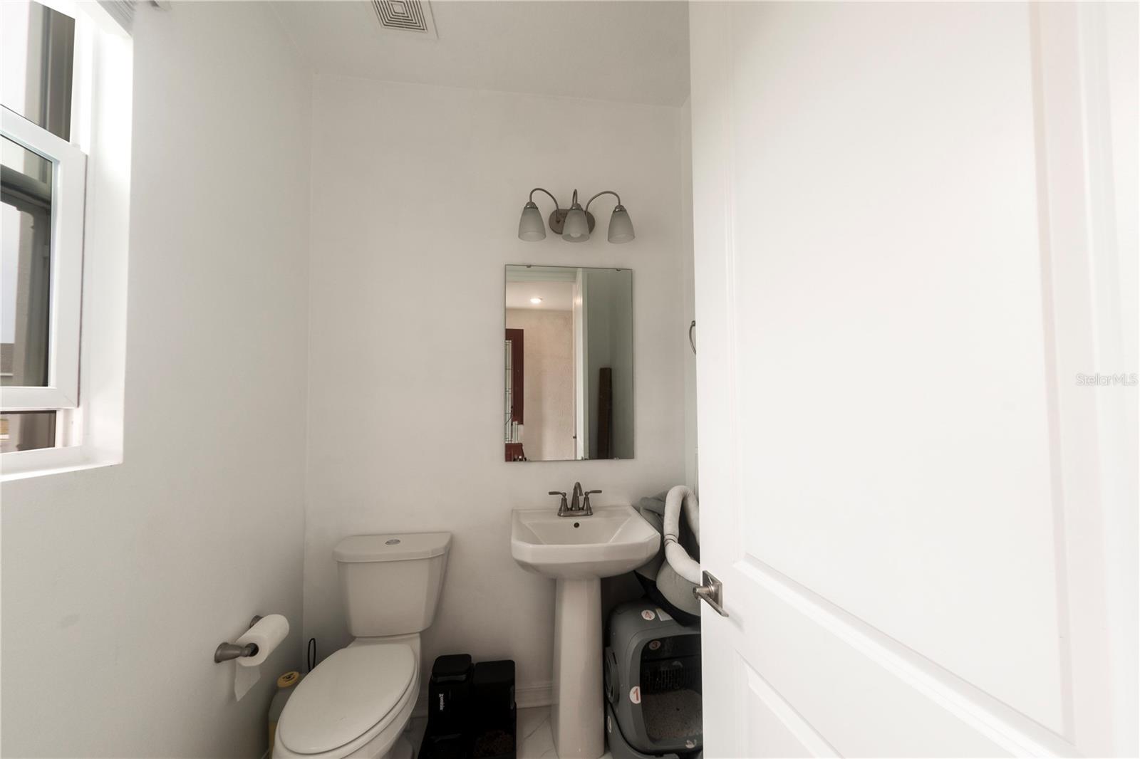 Image 21 of 38 For 1054 Heirloom Drive