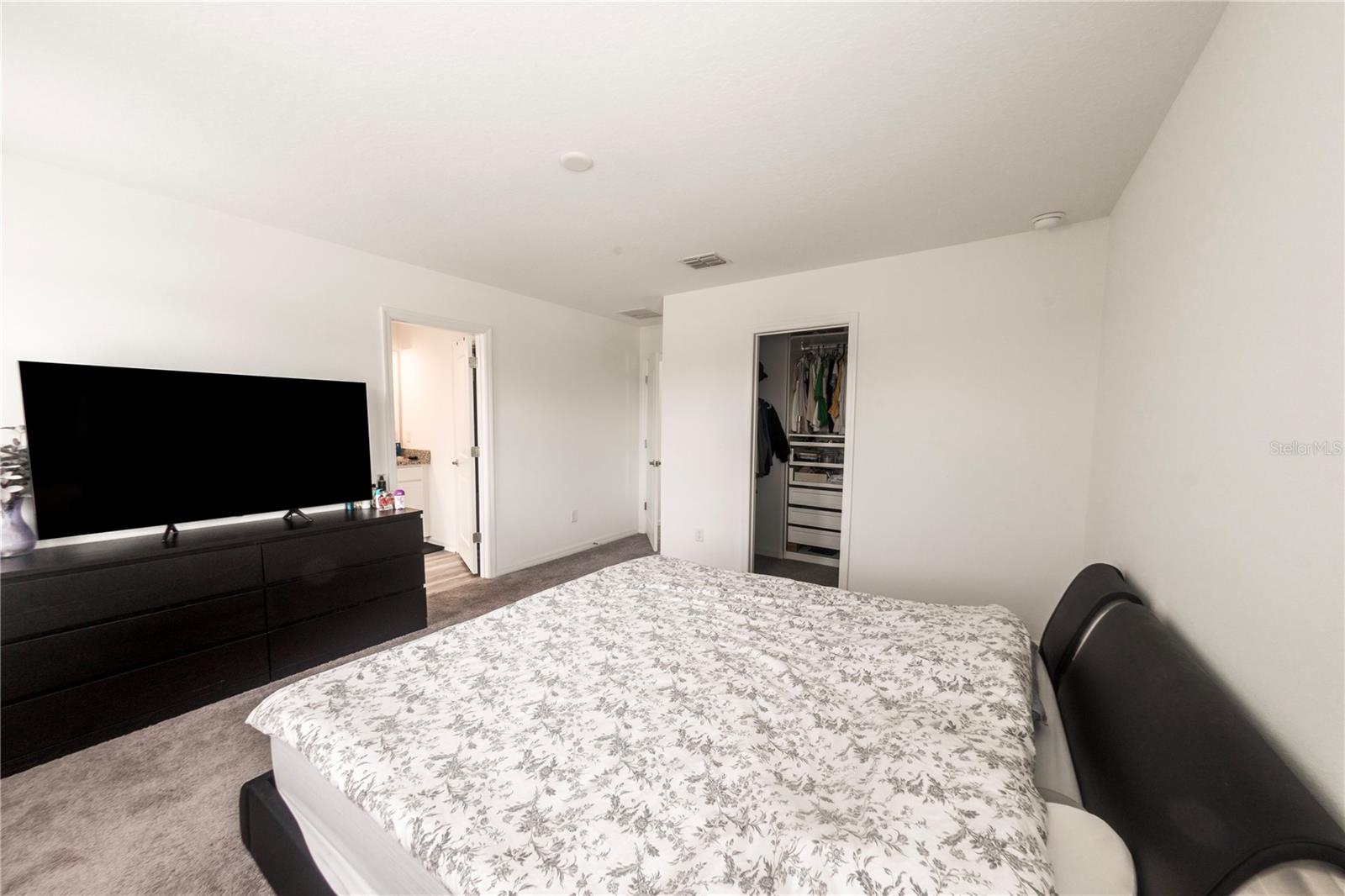 Image 32 of 38 For 1054 Heirloom Drive