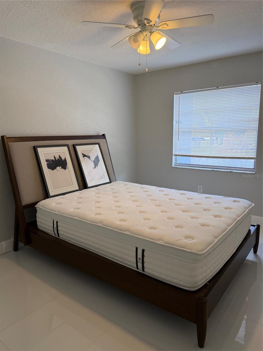 Image 5 of 8 For 2549 Alafaya Trail 96