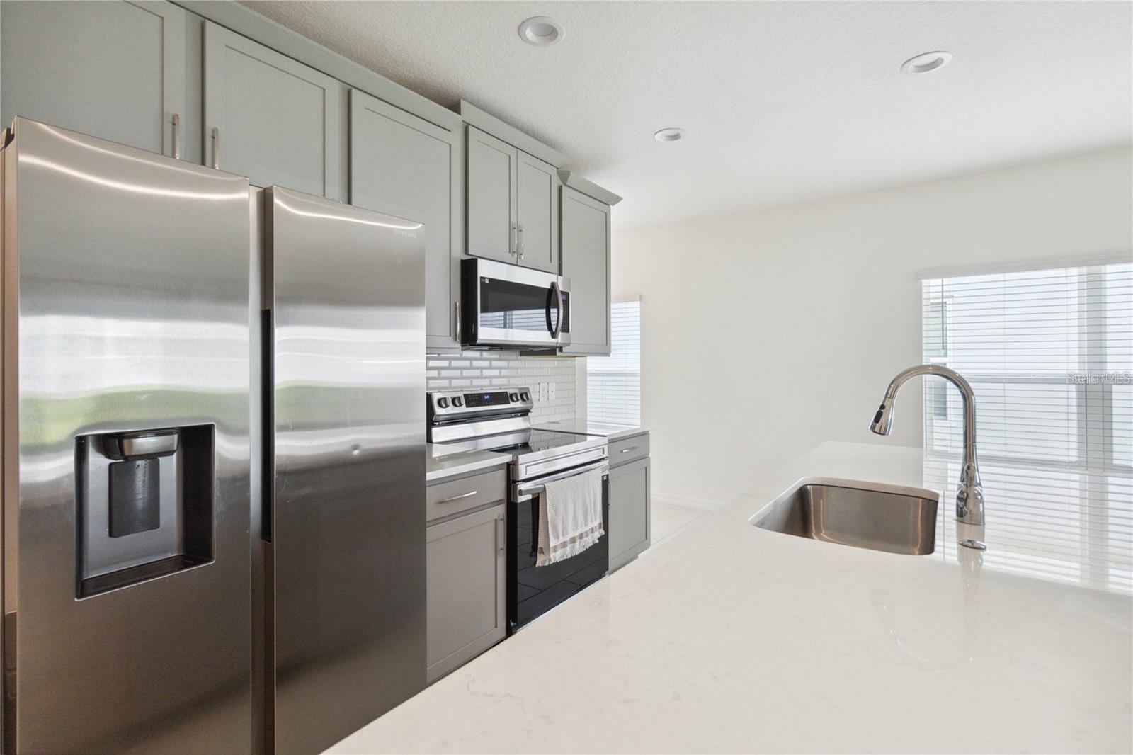 Image 11 of 28 For 1833 Ross Hammock Avenue