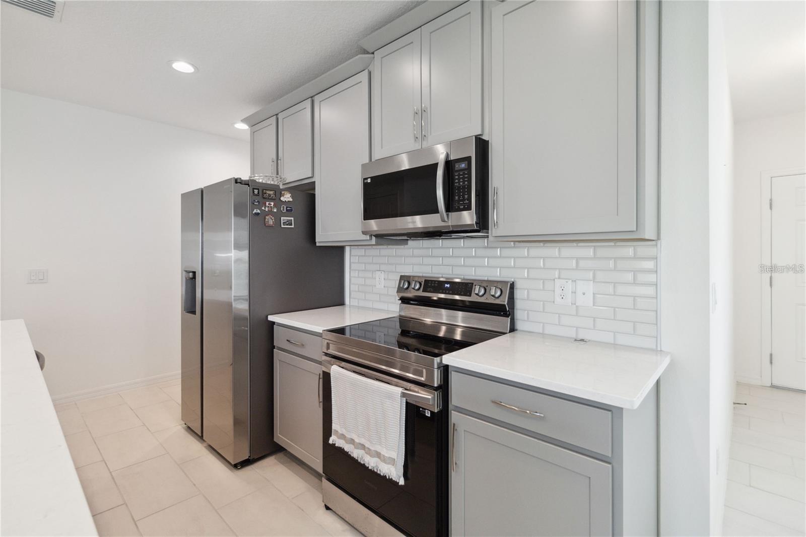 Image 12 of 28 For 1833 Ross Hammock Avenue