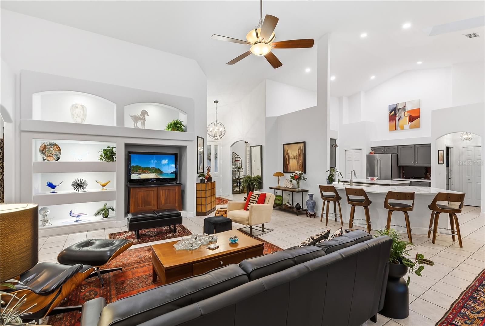 Image 11 of 61 For 4846 Calasans Avenue