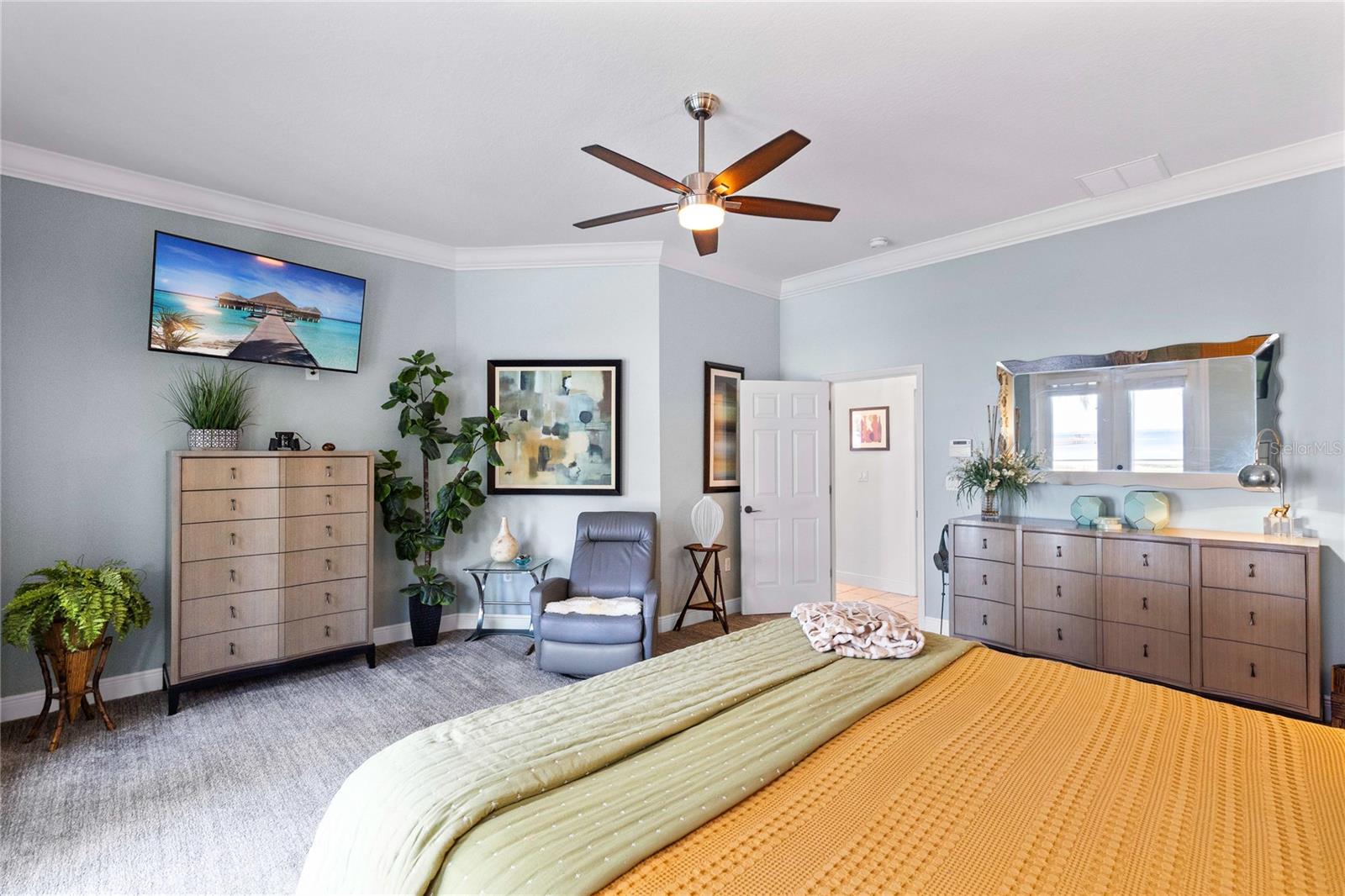 Image 16 of 61 For 4846 Calasans Avenue