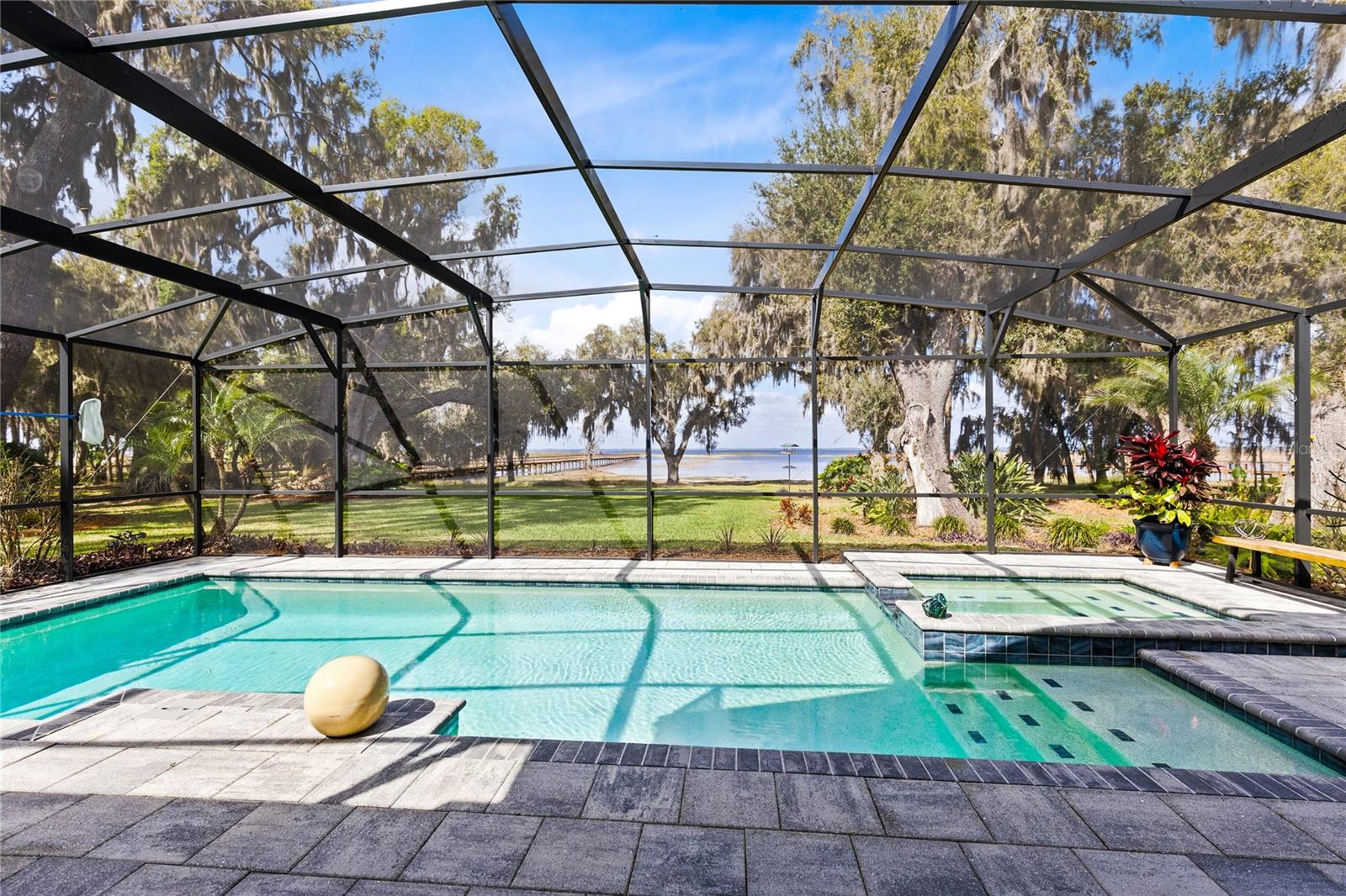 Image 31 of 61 For 4846 Calasans Avenue