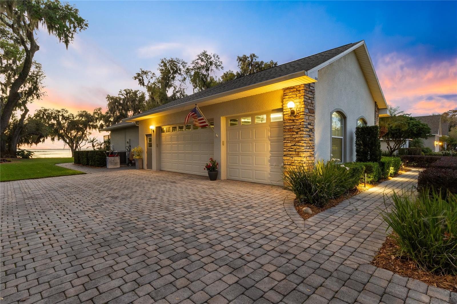 Image 55 of 61 For 4846 Calasans Avenue