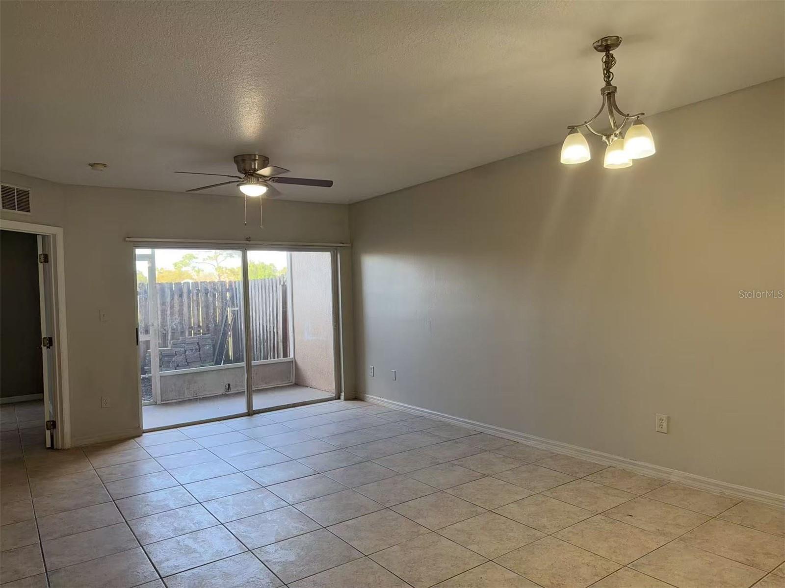 Image 4 of 10 For 495 Las Cortes Lane 102