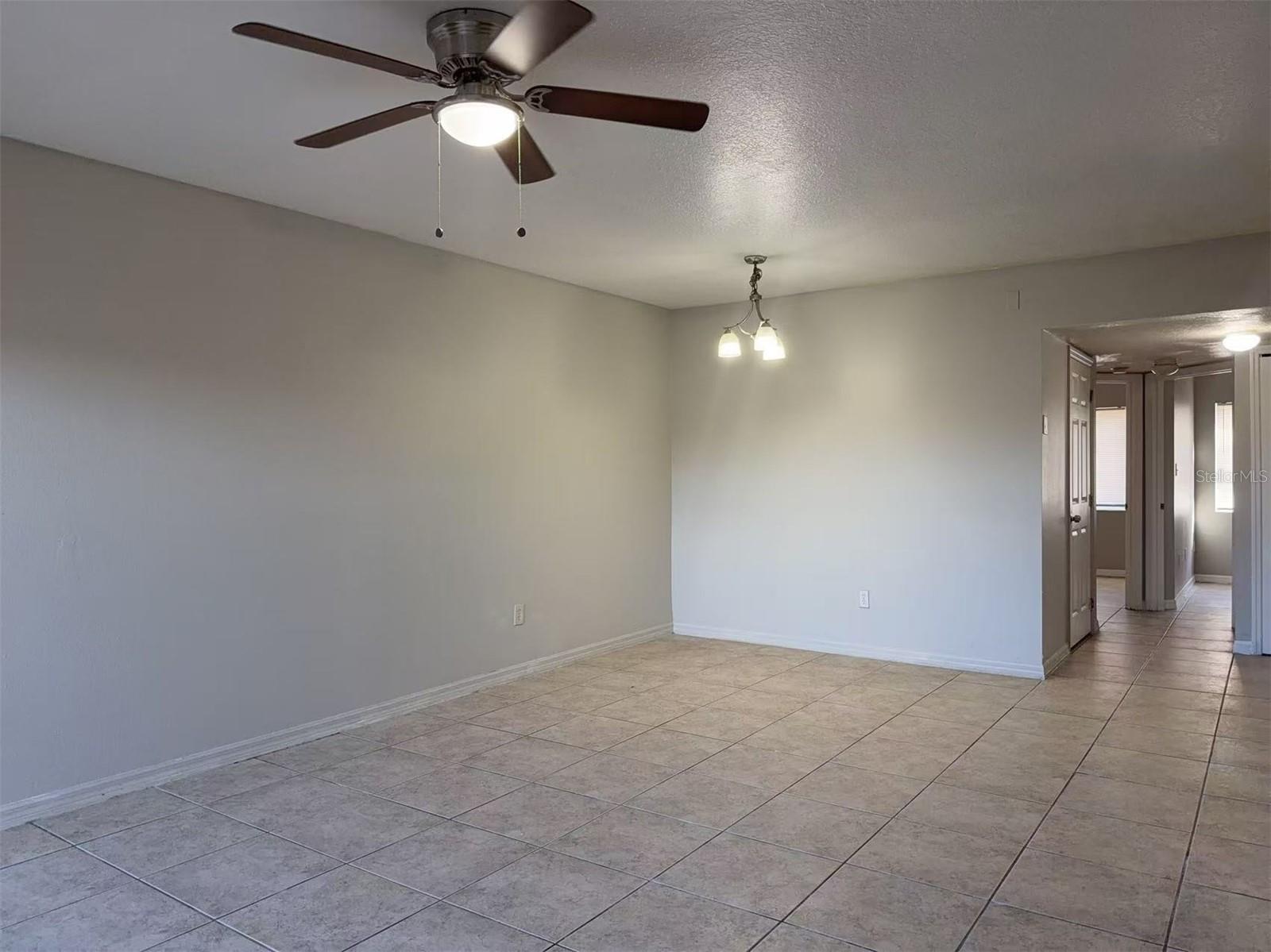 Image 5 of 10 For 495 Las Cortes Lane 102