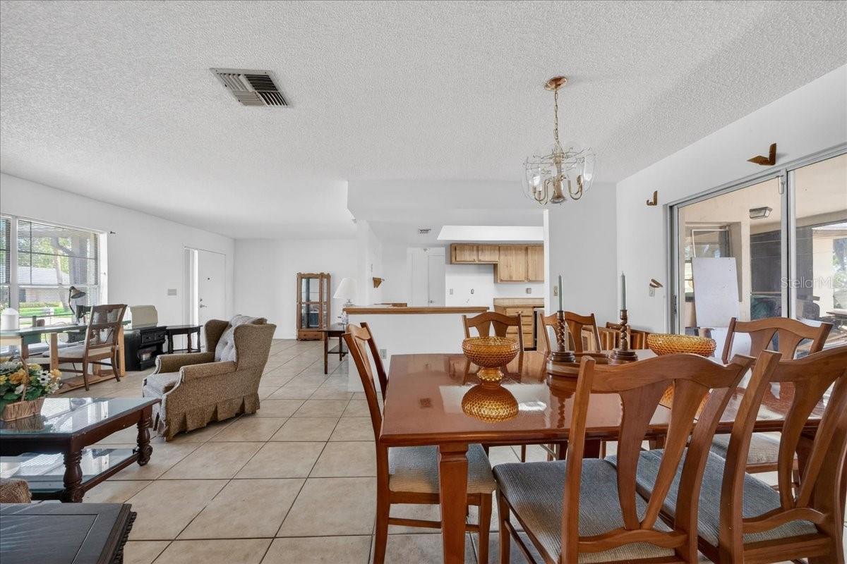 Image 15 of 39 For 189 Autumn Avenue