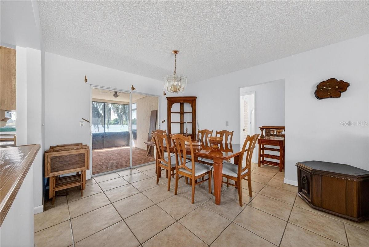 Image 16 of 39 For 189 Autumn Avenue