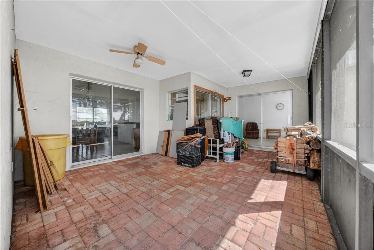 Image 32 of 39 For 189 Autumn Avenue