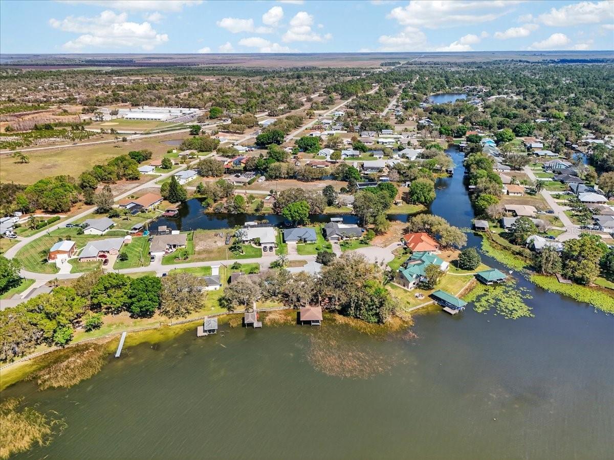 Image 6 of 39 For 189 Autumn Avenue