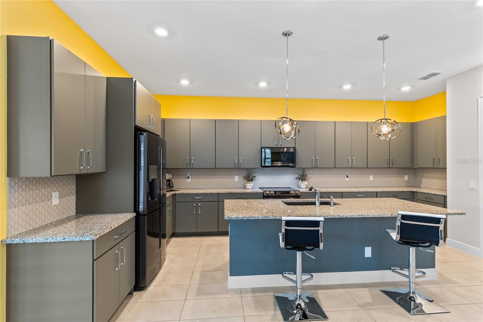 Image 13 of 44 For 8322 Canetti Street