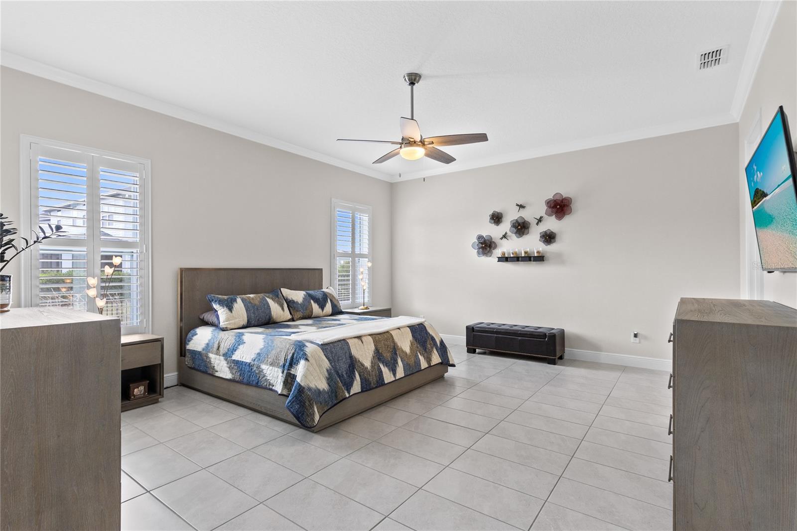 Image 17 of 44 For 8322 Canetti Street