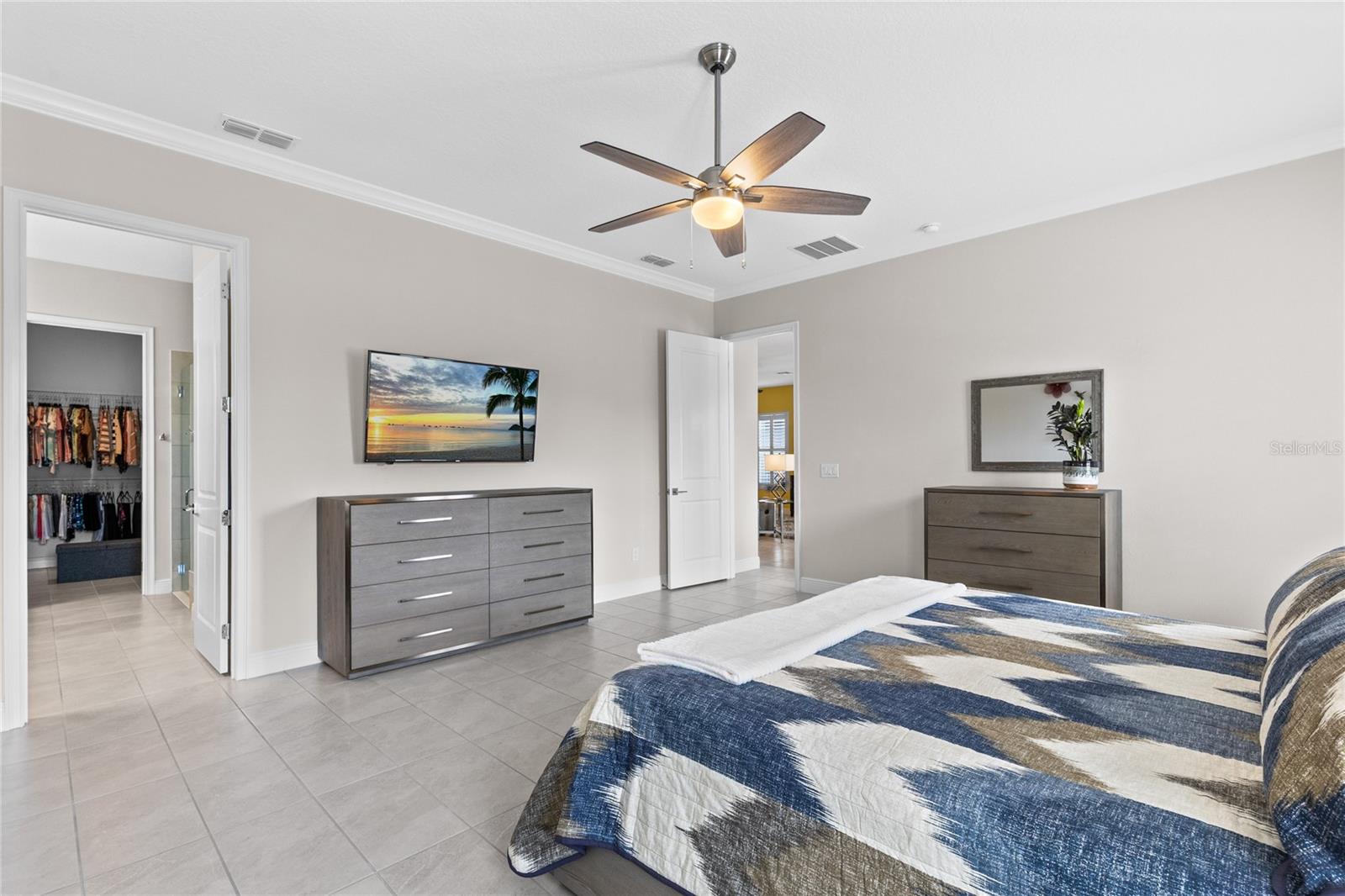 Image 18 of 44 For 8322 Canetti Street