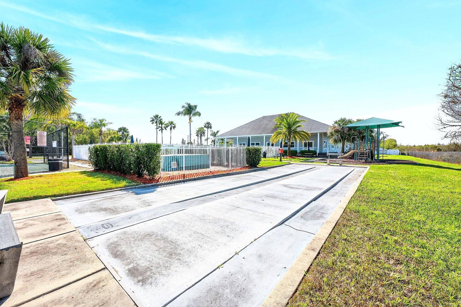 Image 25 of 28 For 3210 Queen Alexandria Drive