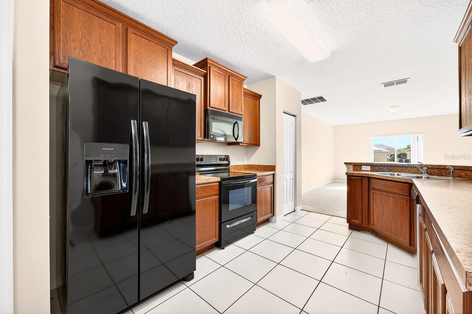 Image 4 of 28 For 3210 Queen Alexandria Drive