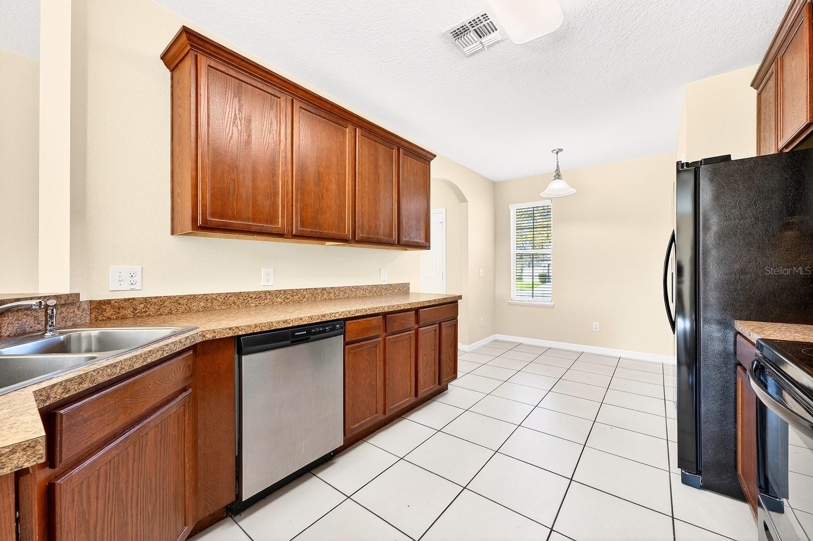 Image 6 of 28 For 3210 Queen Alexandria Drive