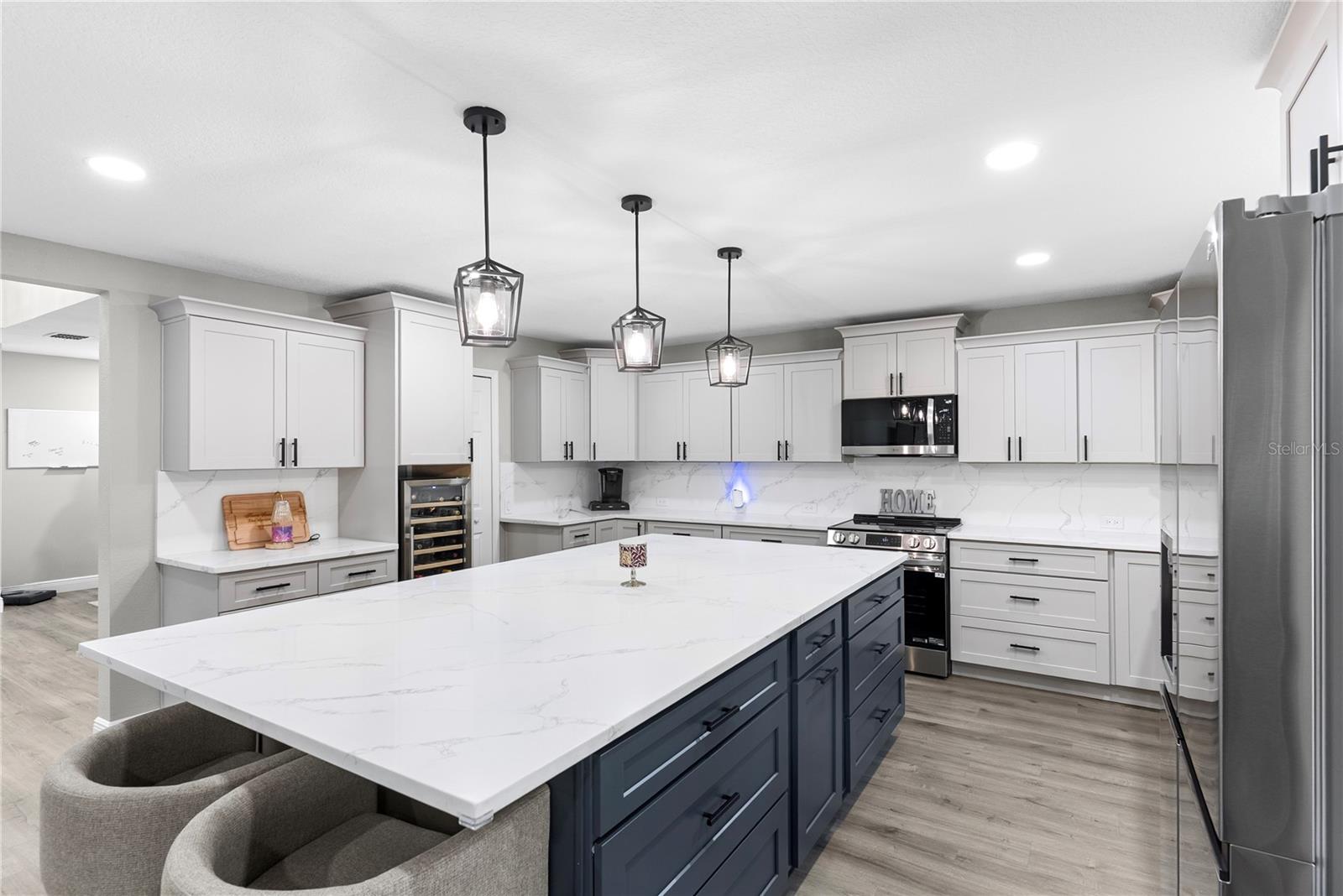 Listing photo id 8 for 3233 White Blossom Lane