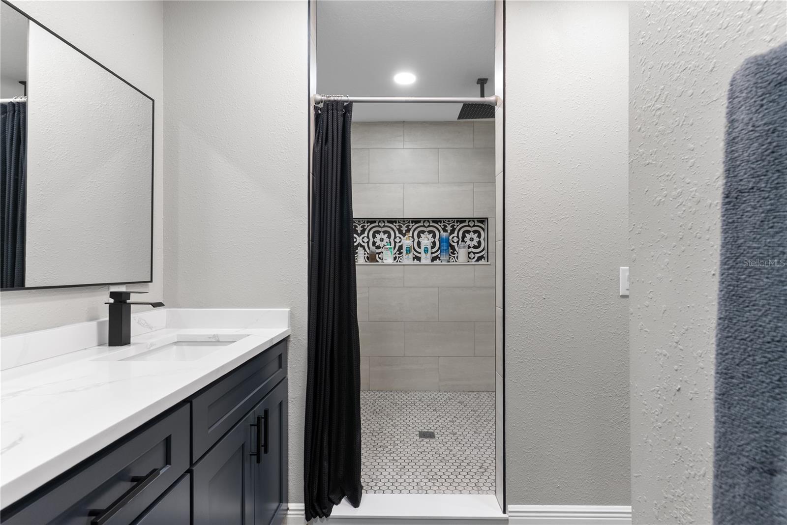 Listing photo id 16 for 3233 White Blossom Lane