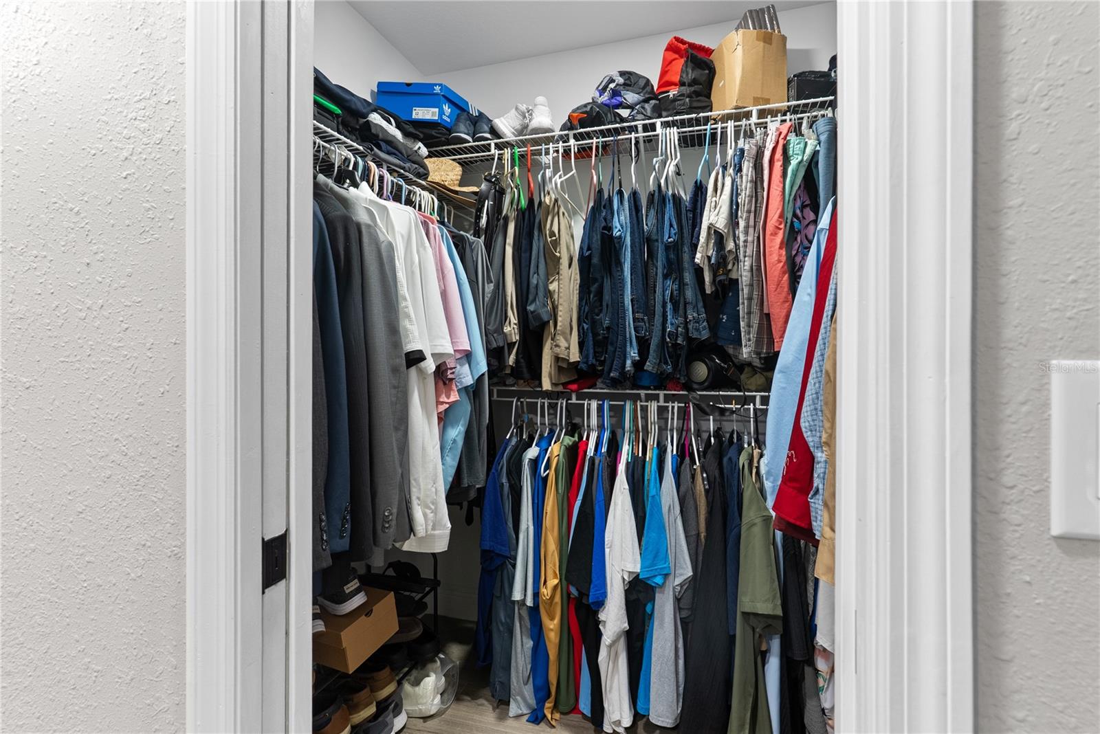 Listing photo id 19 for 3233 White Blossom Lane