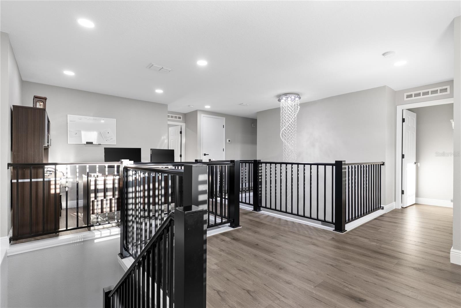 Listing photo id 21 for 3233 White Blossom Lane