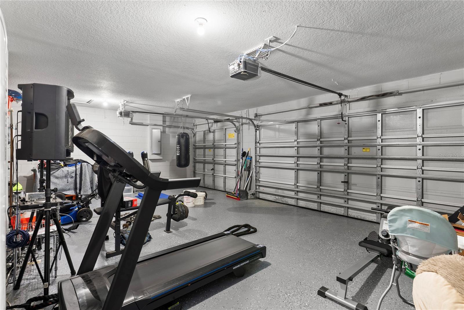 Listing photo id 31 for 3233 White Blossom Lane