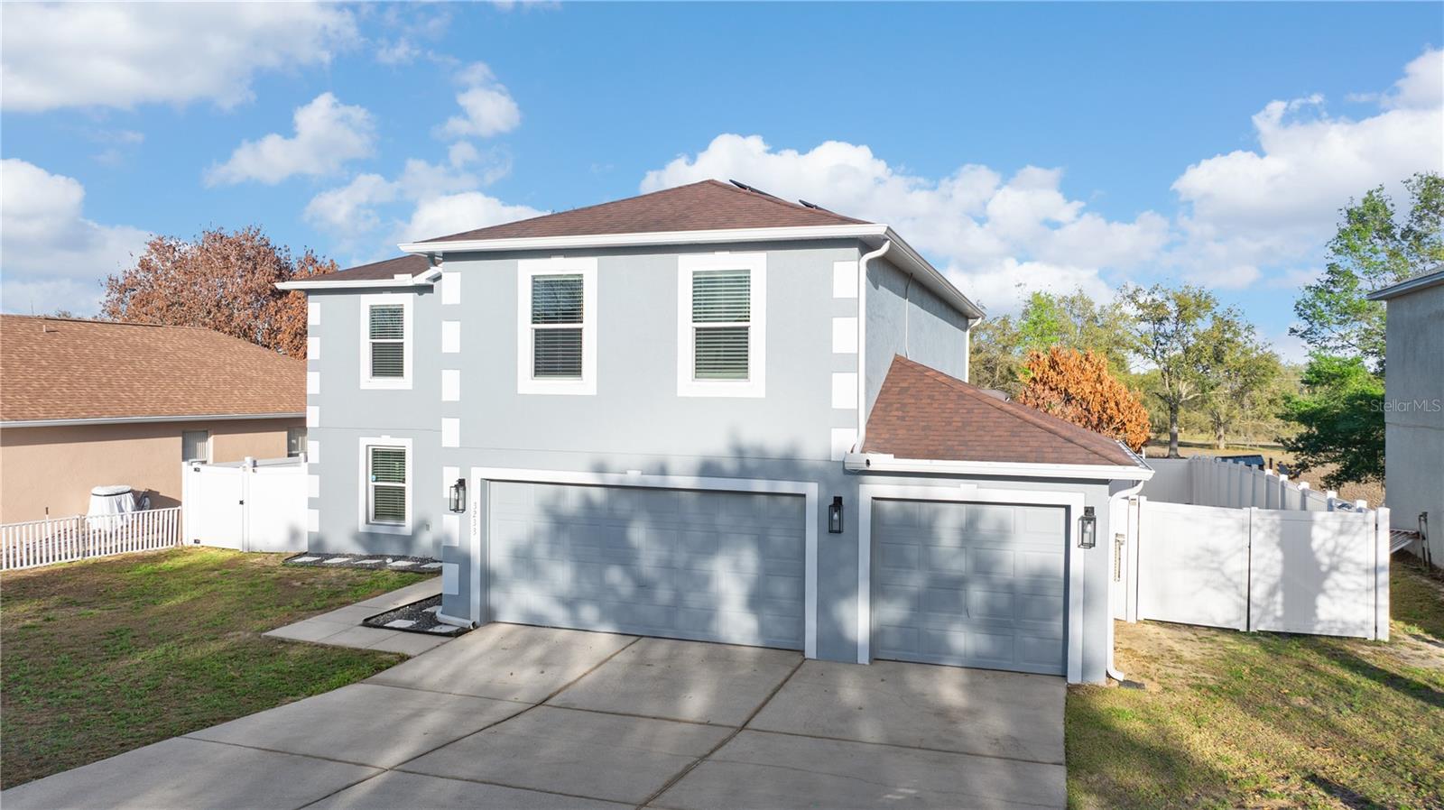 Listing photo id 33 for 3233 White Blossom Lane