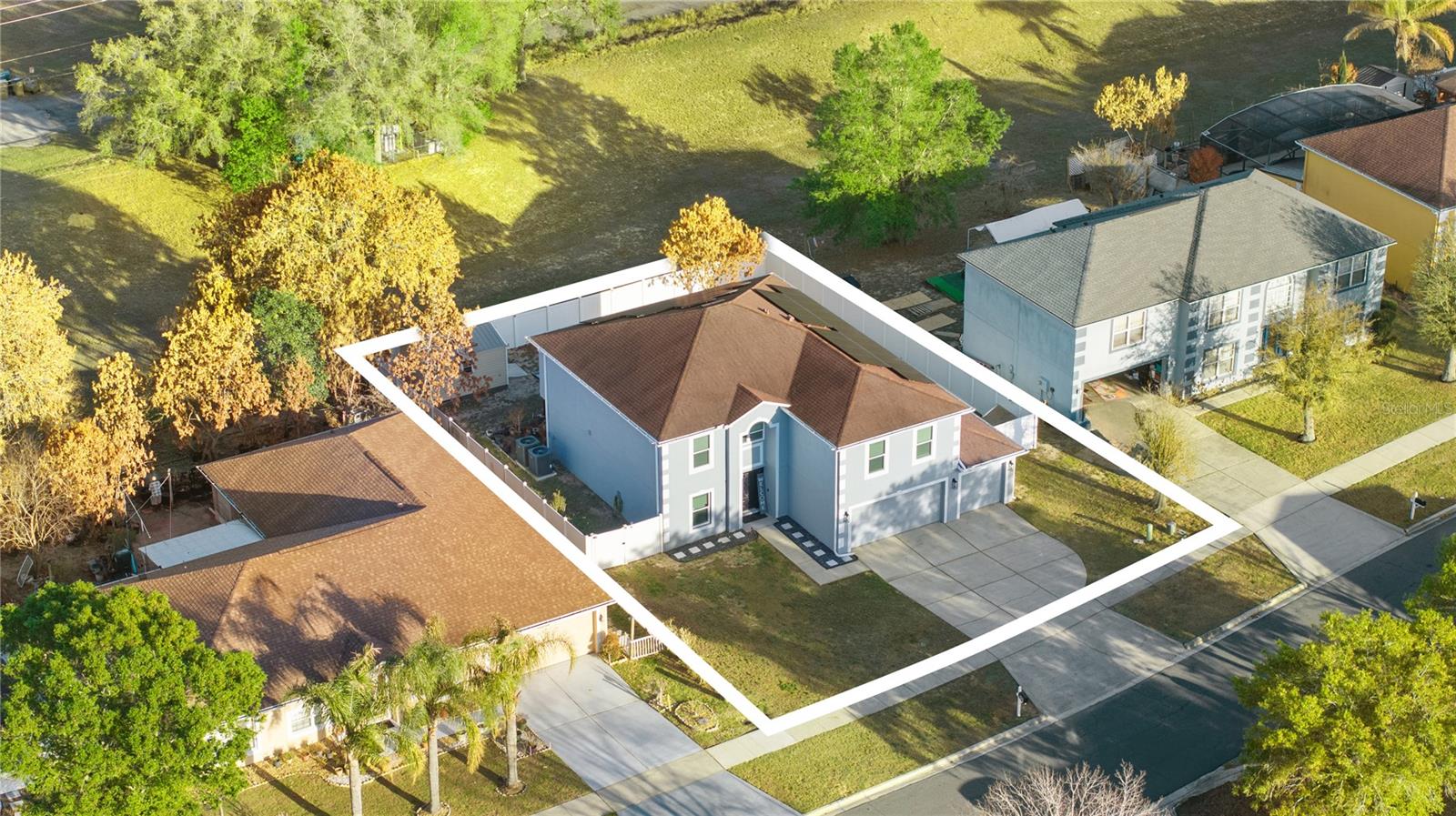 Listing photo id 34 for 3233 White Blossom Lane