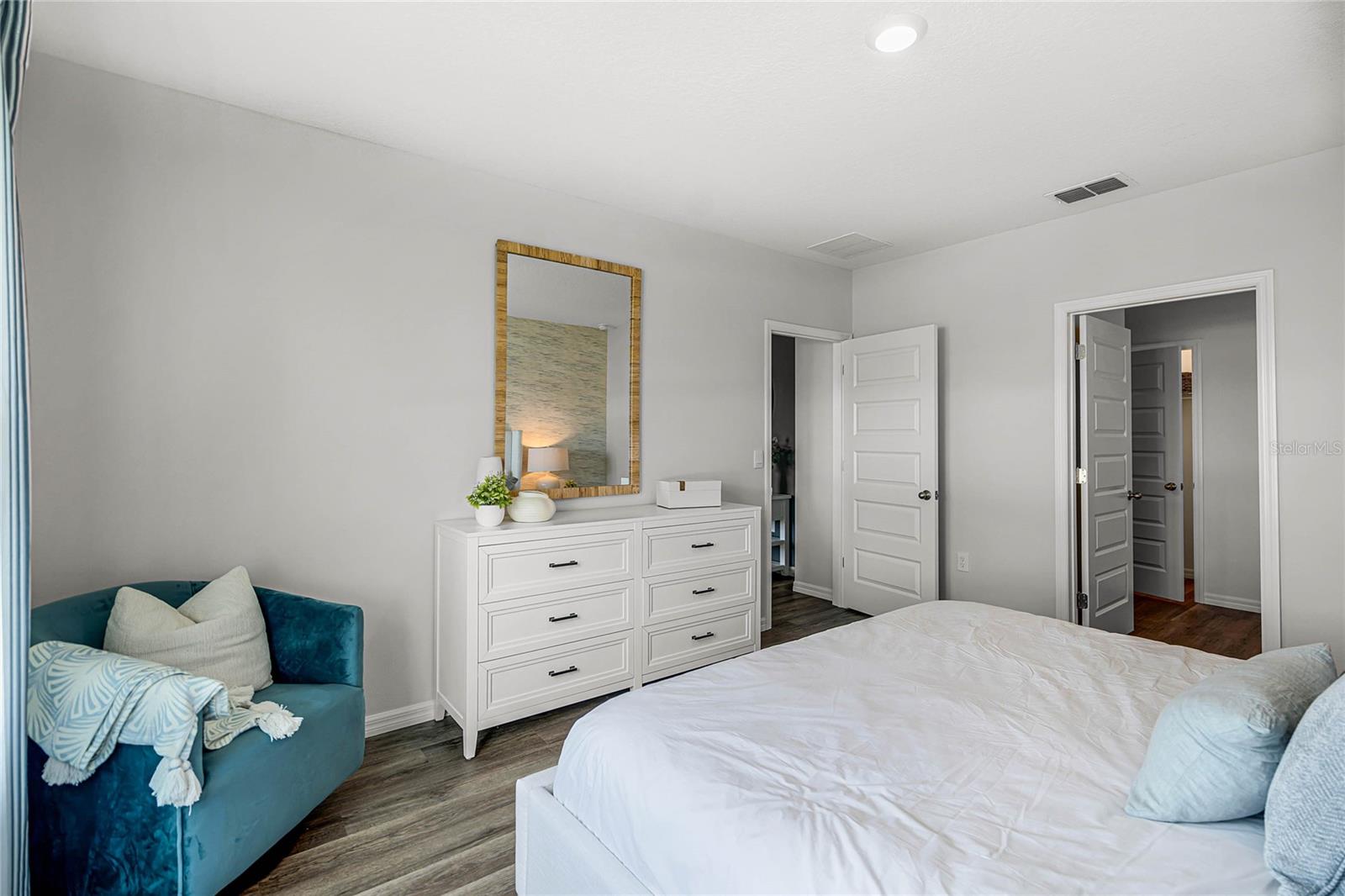 Image 17 of 35 For 3098 Viceroy Court