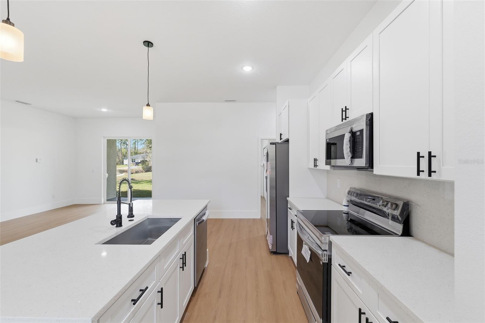 Image 12 of 31 For 3321 Babcock Place