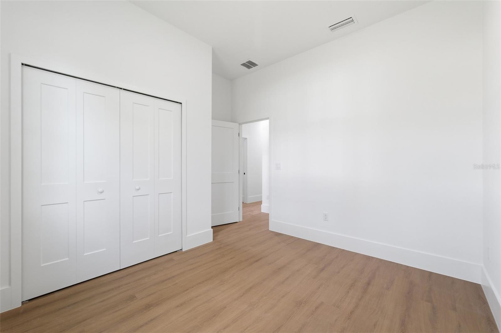 Image 21 of 31 For 3321 Babcock Place