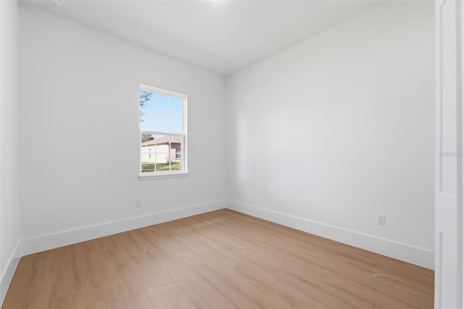 Image 25 of 31 For 3321 Babcock Place