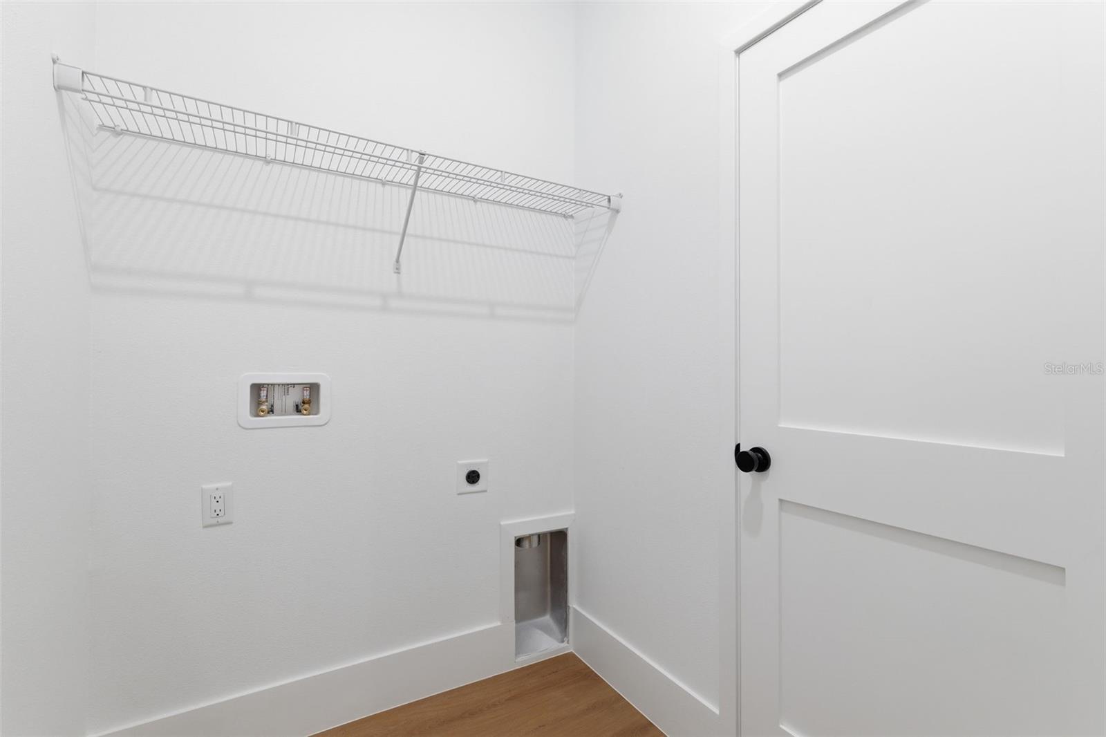 Image 26 of 31 For 3321 Babcock Place